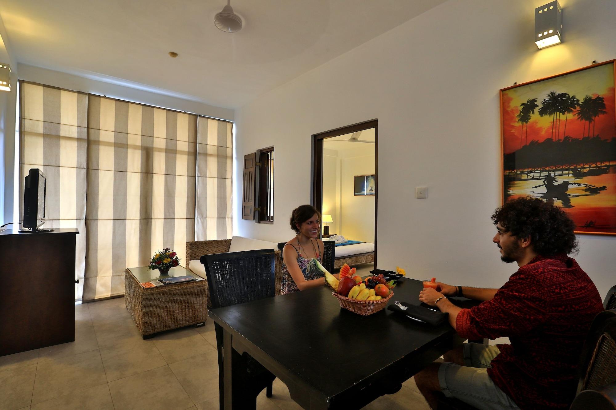 St.Lachlan Hotel & Suites Negombo Zewnętrze zdjęcie