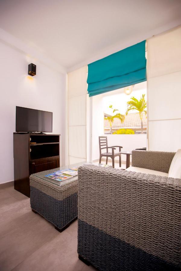 St.Lachlan Hotel & Suites Negombo Zewnętrze zdjęcie
