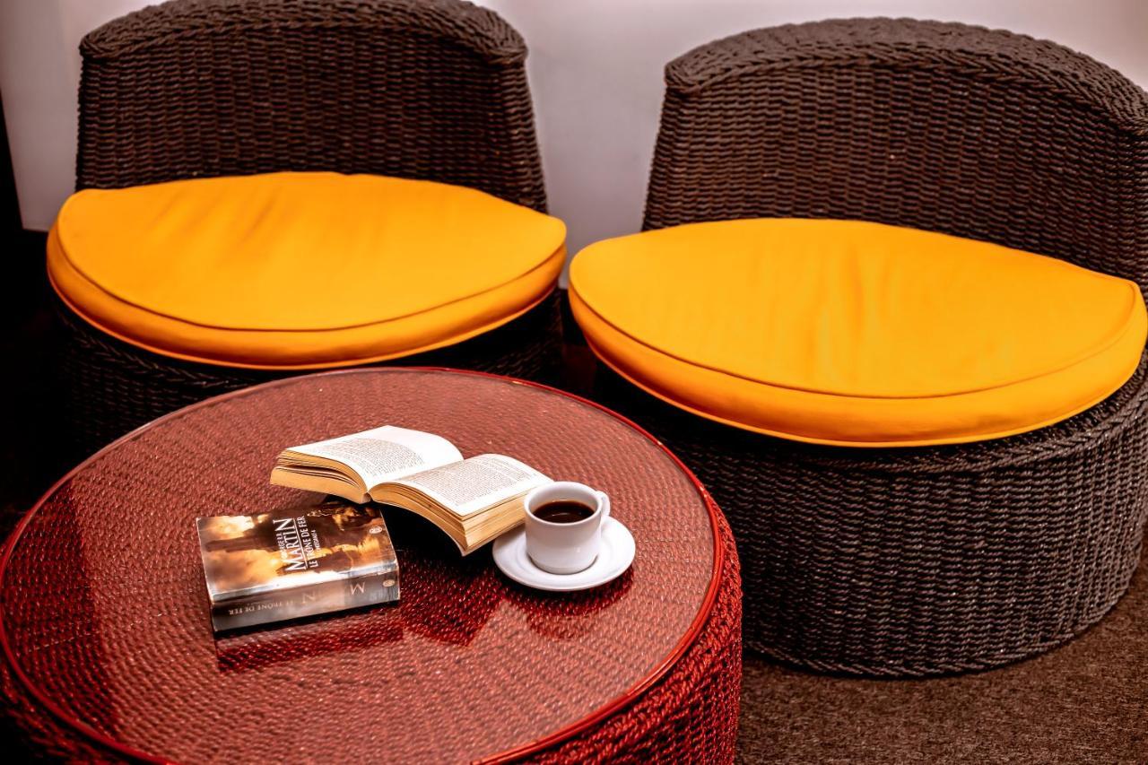 St.Lachlan Hotel & Suites Negombo Zewnętrze zdjęcie