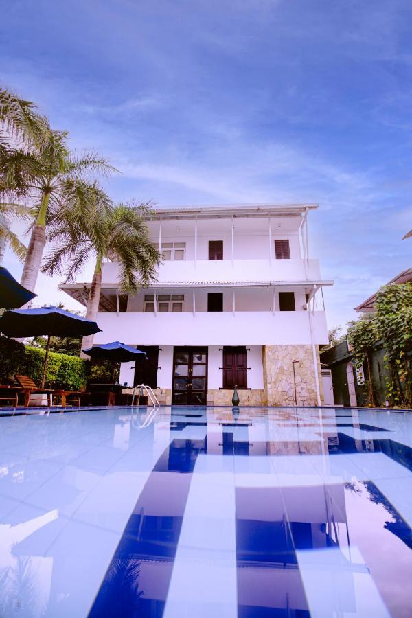 St.Lachlan Hotel & Suites Negombo Zewnętrze zdjęcie