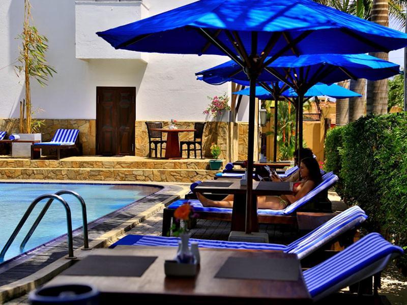 St.Lachlan Hotel & Suites Negombo Zewnętrze zdjęcie